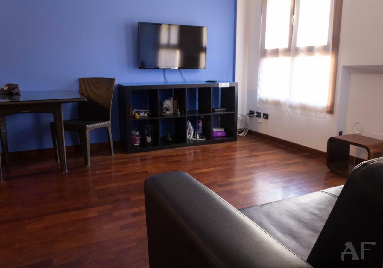 Corso San Gottardo - Darsena Flat Apartamento